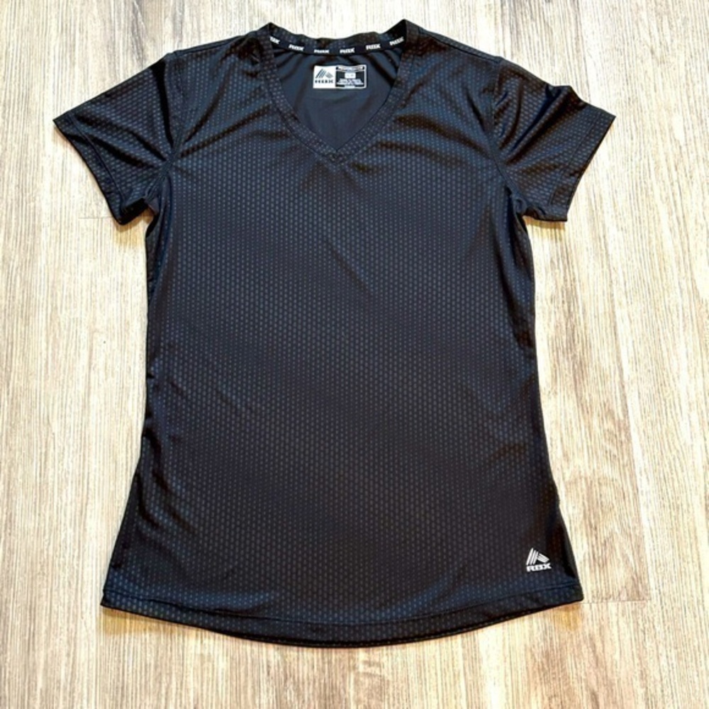 🛍️ 2/$12
RBX women’s size medium short sleeve athletic workout running tee shirt